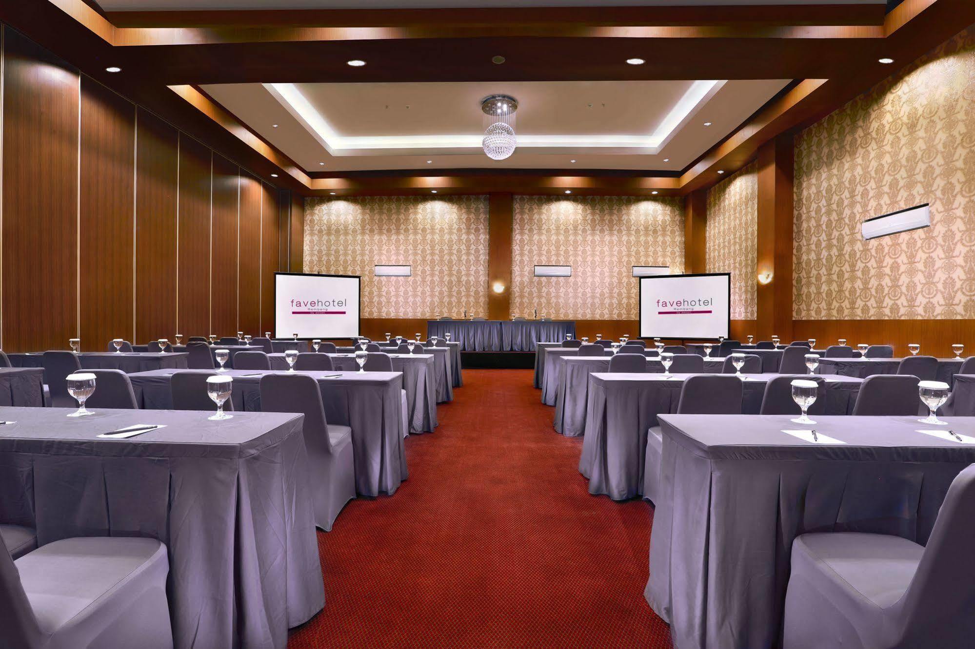 Aston Inn Rembang Luaran gambar